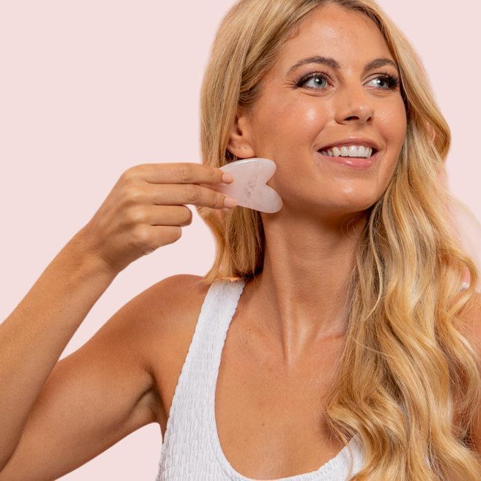 Gua Sha Quartz Rose – Outil de Sculpture et de Régénération du Visage